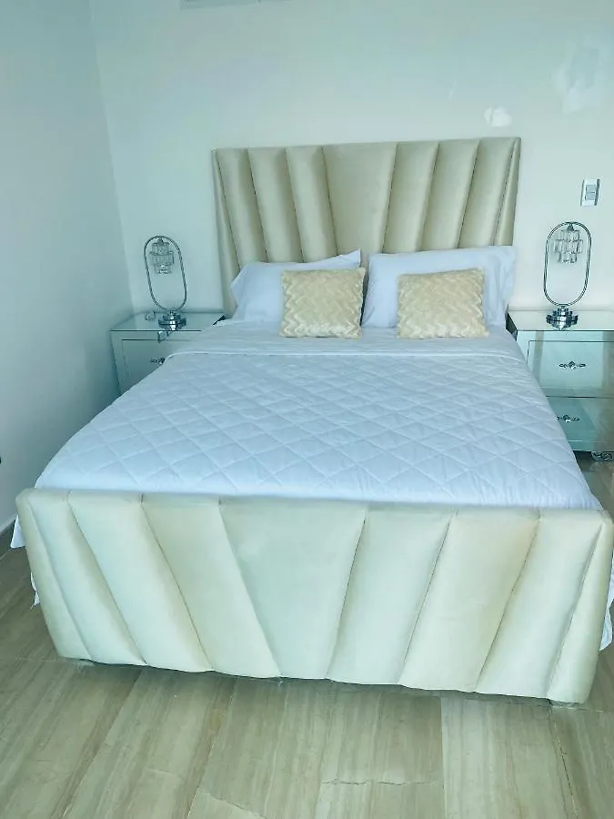 Vista Al Mar Habitacion Privada Coral En Malecon Santo Domingo 1-829-343-1001 Apartment